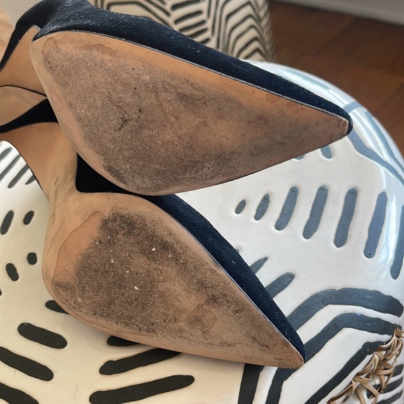 Manolo Blahnik Suede heels - Picture 6 of 8